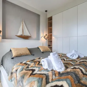 Waterlane Island - Riverview Pool, Spa, Gym & Parking By Downtown Apartment Danzig