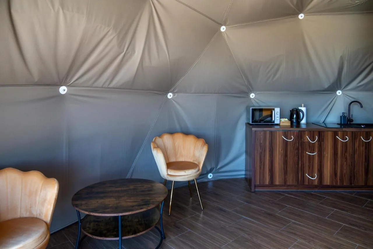 Peak Glamp & Jacuzzi Hotel Zakopane Luxury tent