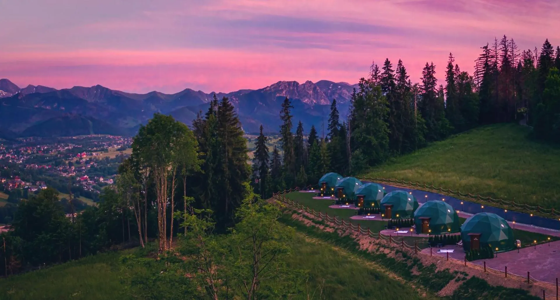 Luxury tent Peak Glamp & Jacuzzi Hotel Zakopane Poland