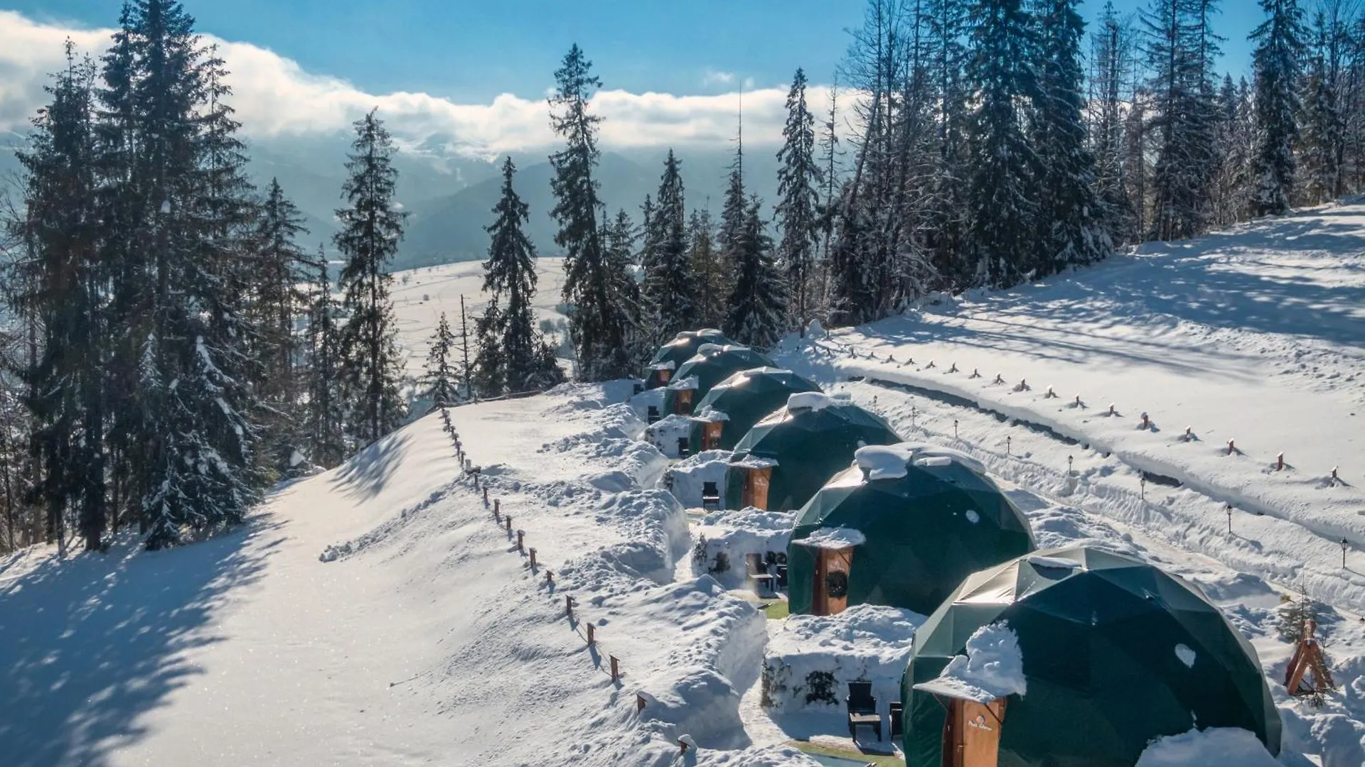 Luxury tent Peak Glamp & Jacuzzi Hotel Zakopane Poland